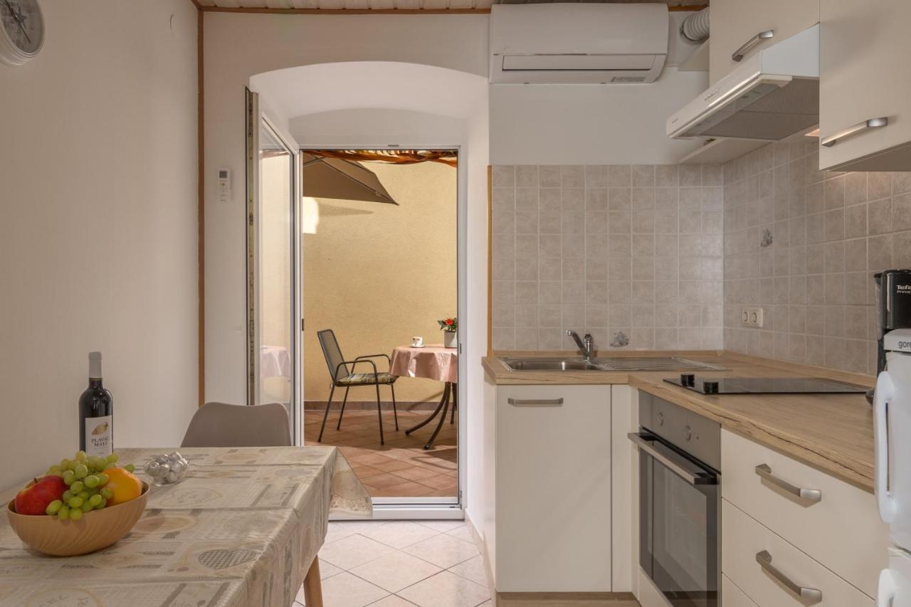 Apartmani Matic Mošćenička Draga Exteriör bild
